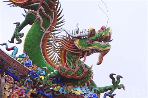 龍年 2012